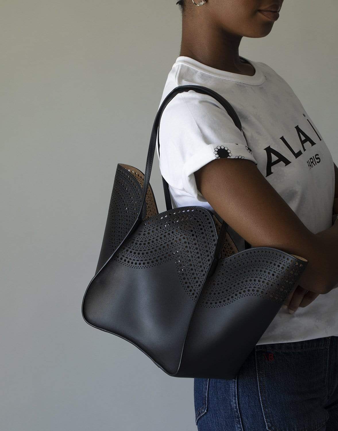 ALAÏA-Lili 22 Mini Tote Bag-NOIR