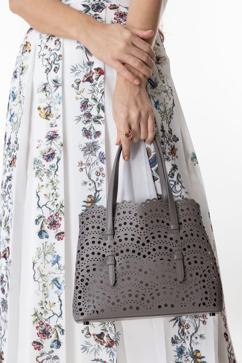 Mina 25 - Taupe-TAUPE-O/S-HANDBAGSHOULDER-ALAÏA