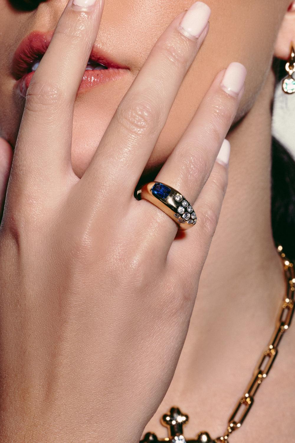 Blue Sapphire Dowry Ring-YELLOW GOLD-7-JEWELRYFINE JEWELRING-UNIFORM OBJECT