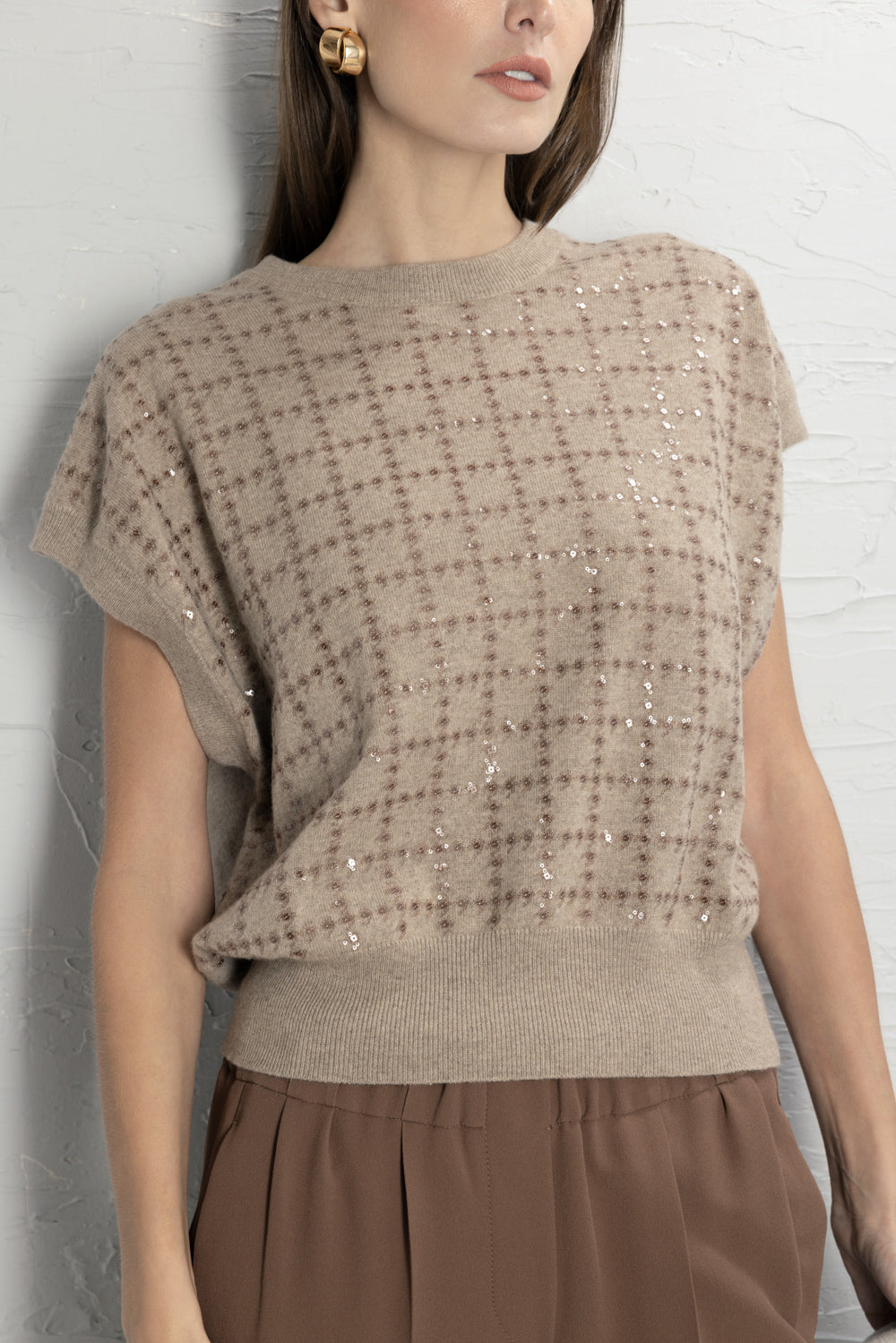 Dazzling Windowpane Embroidery Knit T-Shirt