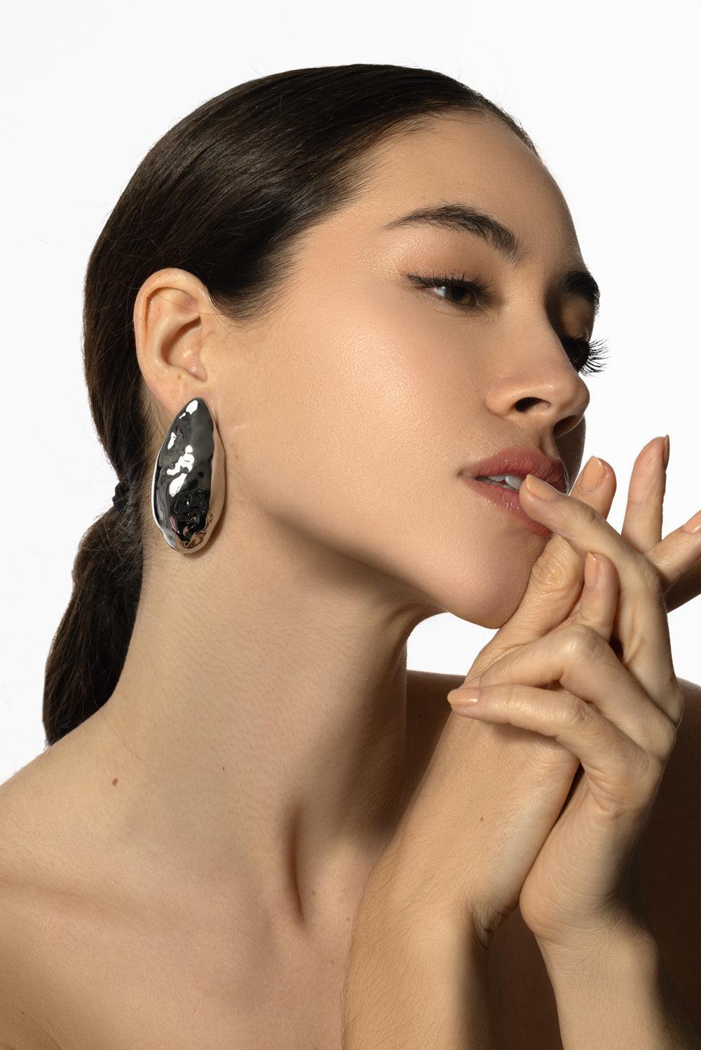 Molten Puffy Teardrop Earrings-SILVER-JEWELRYBOUTIQUEEARRING-ALEXIS BITTAR
