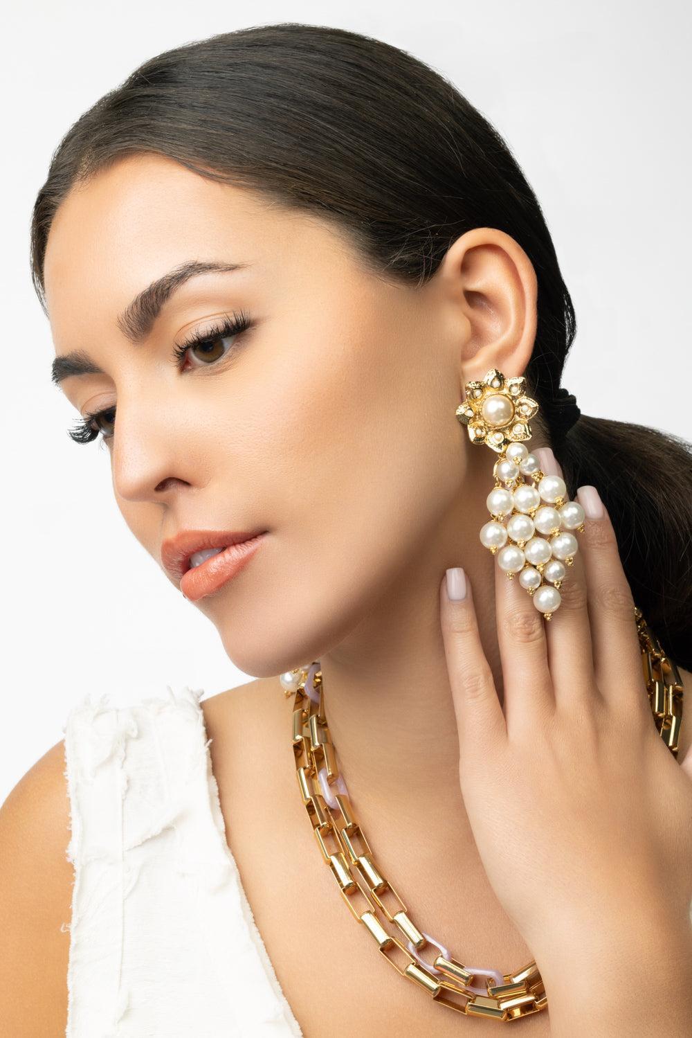 Uva Tassel Earrings-WHITE-JEWELRYBOUTIQUEEARRING-GAS BIJOUX