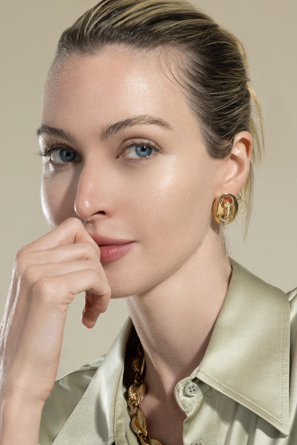 Pearl Mini Cophea Stud Earrings-WHITE-JEWELRYBOUTIQUEEARRING-GAS BIJOUX