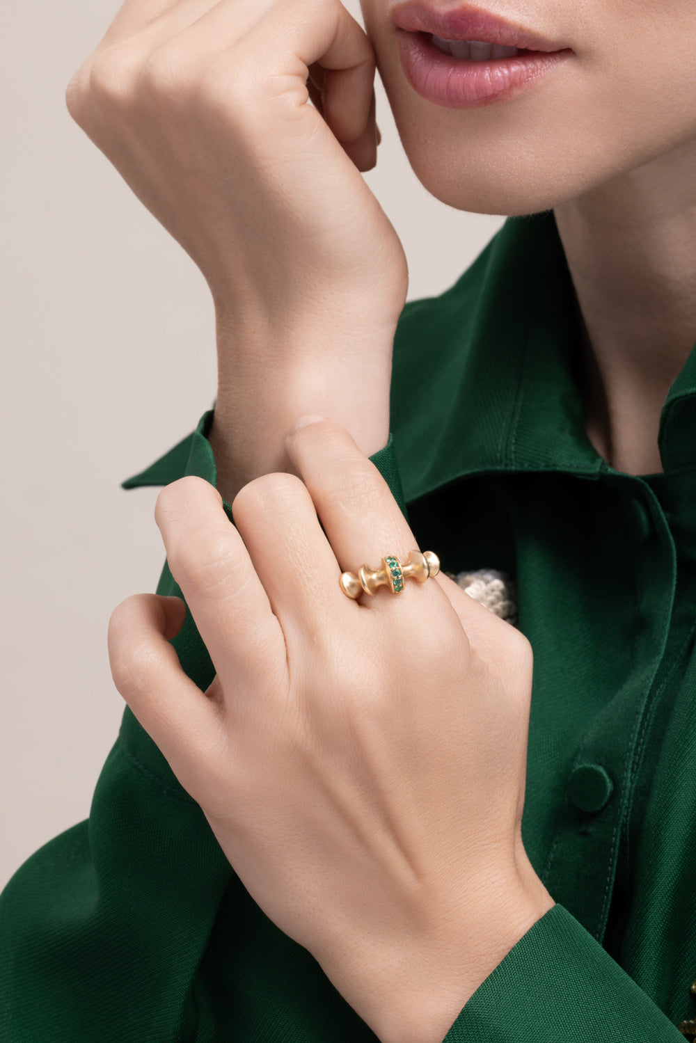 Chrona I Emerald Ring
