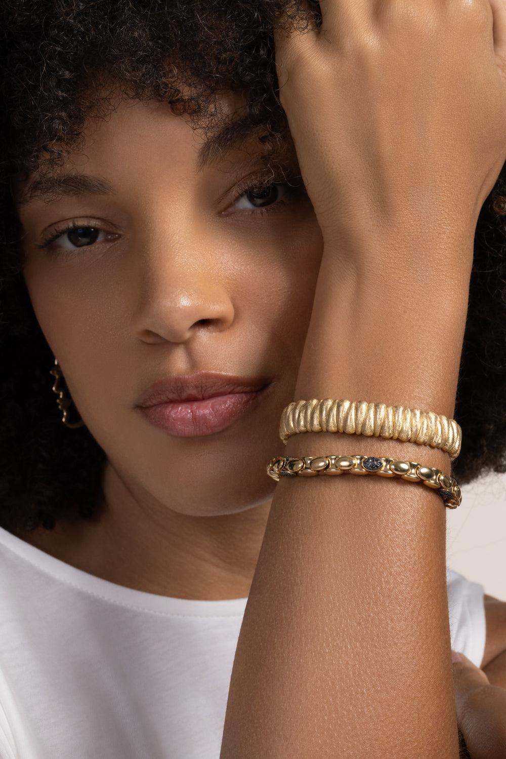Diamond Satin Gold Bracelet-YELLOW GOLD-JEWELRYFINE JEWELBRACELET O-ROBERTO DEMEGLIO