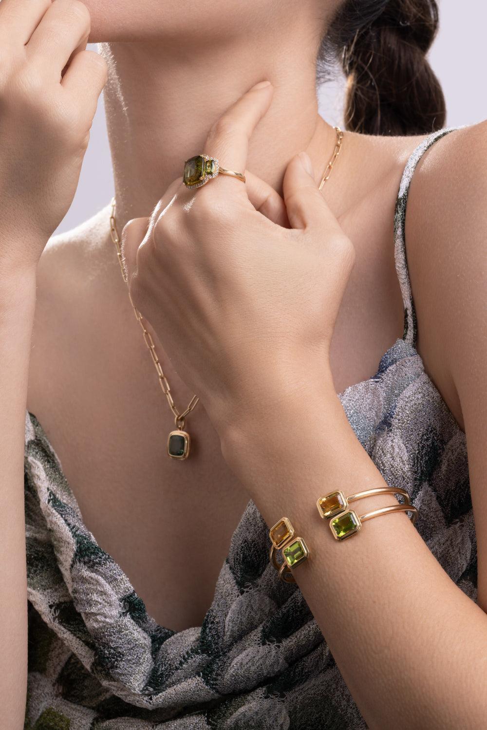 Peridot Round Flexible Manhattan Bangle Bracelet-YELLOW GOLD-JEWELRYFINE JEWELBRACELET O-GOSHWARA