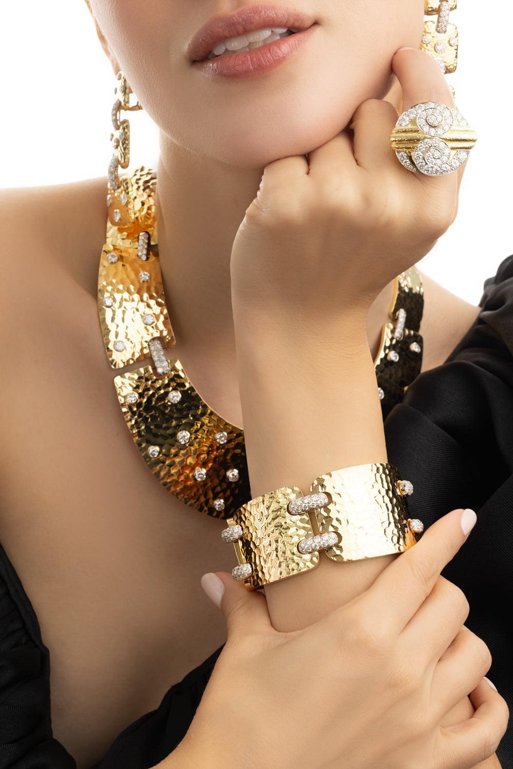Diamond Hammered Double Scroll Step Ring-YELLOW GOLD-JEWELRYFINE JEWELRING-DAVID WEBB