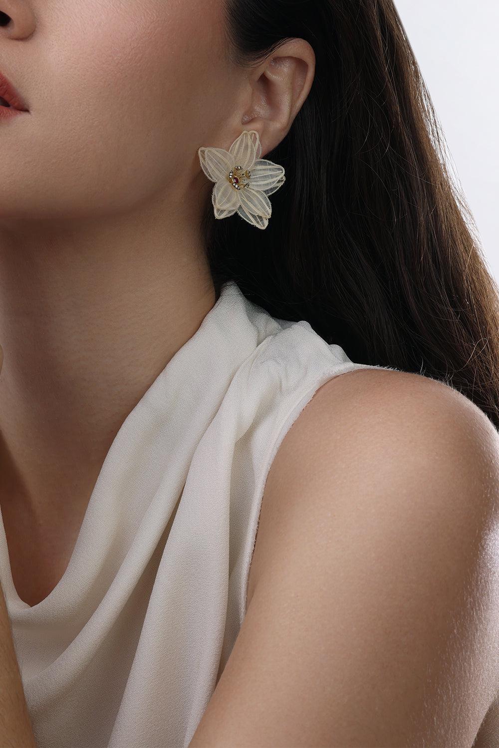 Horse Mane Flower Earrings-YELLOW GOLD-JEWELRYFINE JEWELEARRING-SILVIA FURMANOVICH 