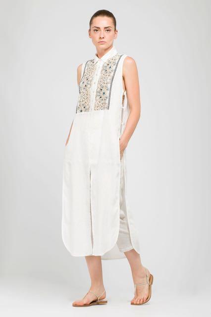 120% LINO-Embroidered Tie Side Top-
