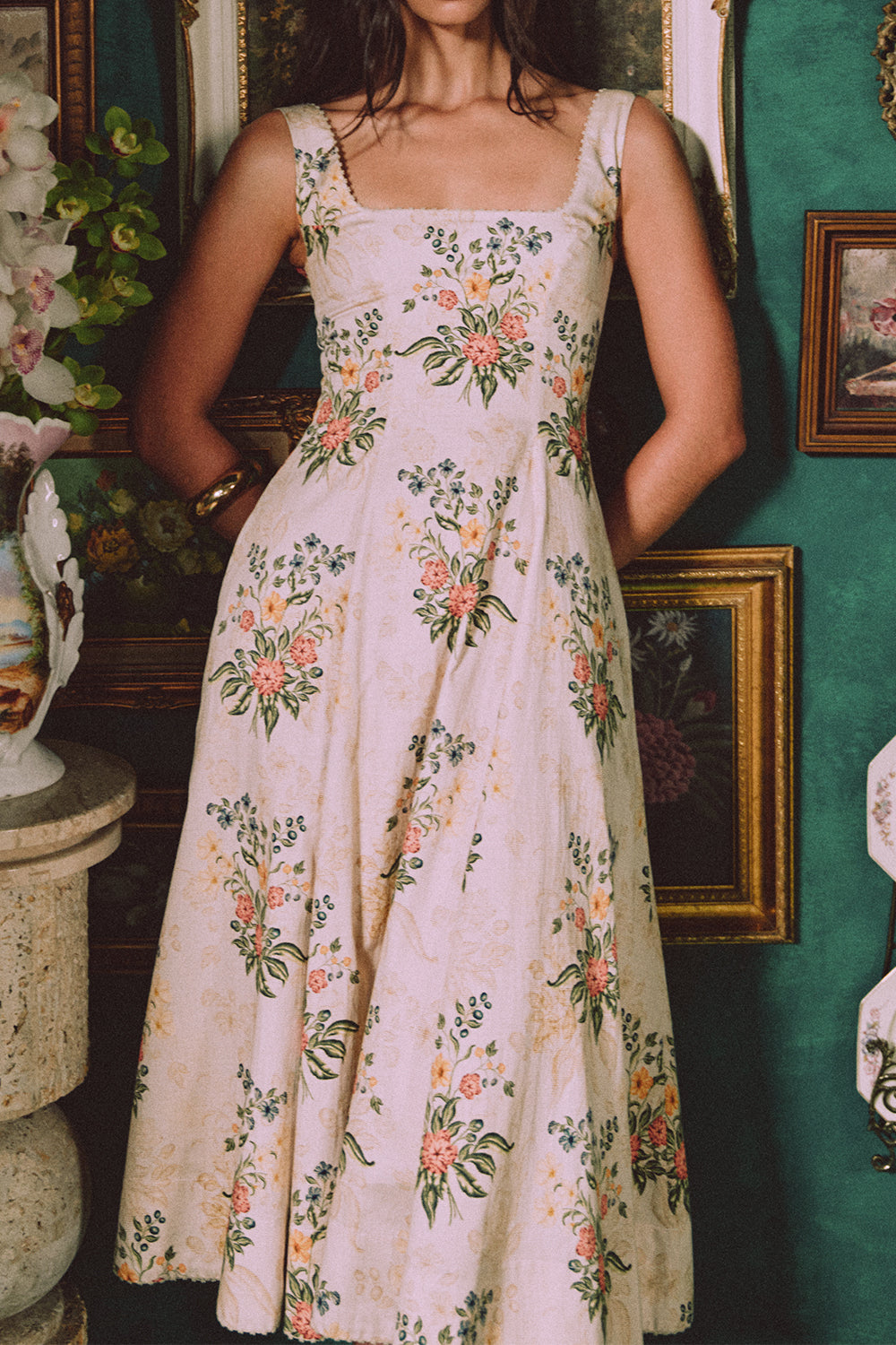 Pistilo Isolda Midi Dress