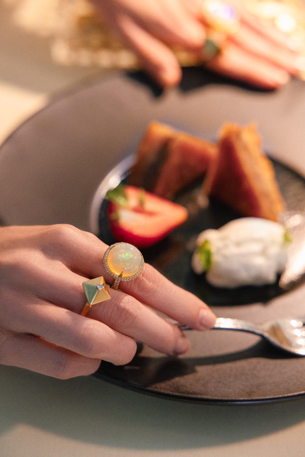 Oval Opal Manhattan Ring-YELLOW GOLD-6.75-JEWELRYFINE JEWELRING-GOSHWARA