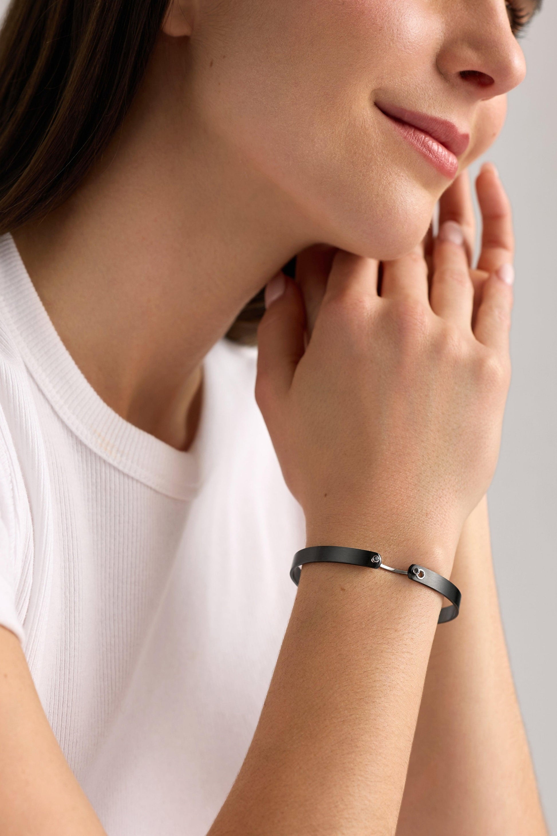 Black Diamond GM Midnight In Manhattan Mood Bracelet - Yellow Gold-TITANIUM-17-JEWELRYFINE JEWELBRACELET O-NOUVEL HERITAGE