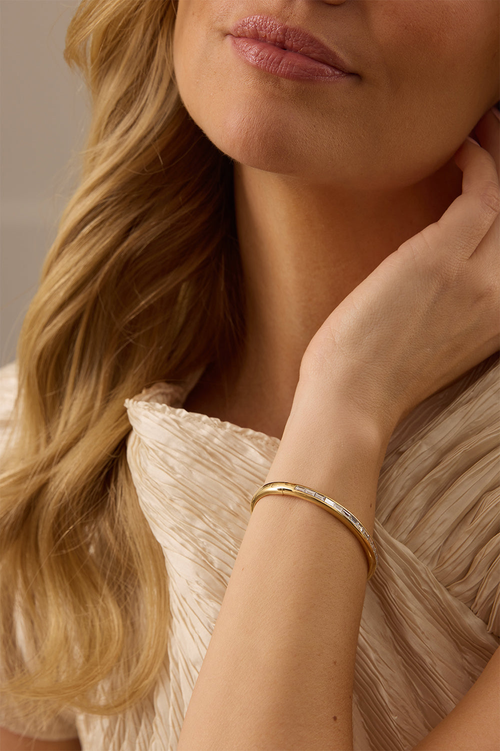 Diamond Baguette Papua Thin Bangle Bracelet