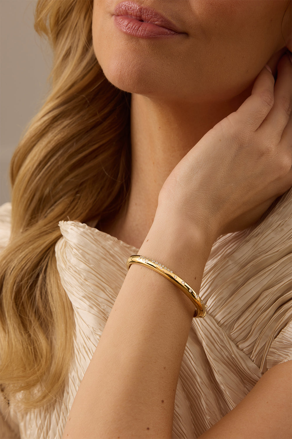 Diamond Papua Pave Thin Bangle Bracelet