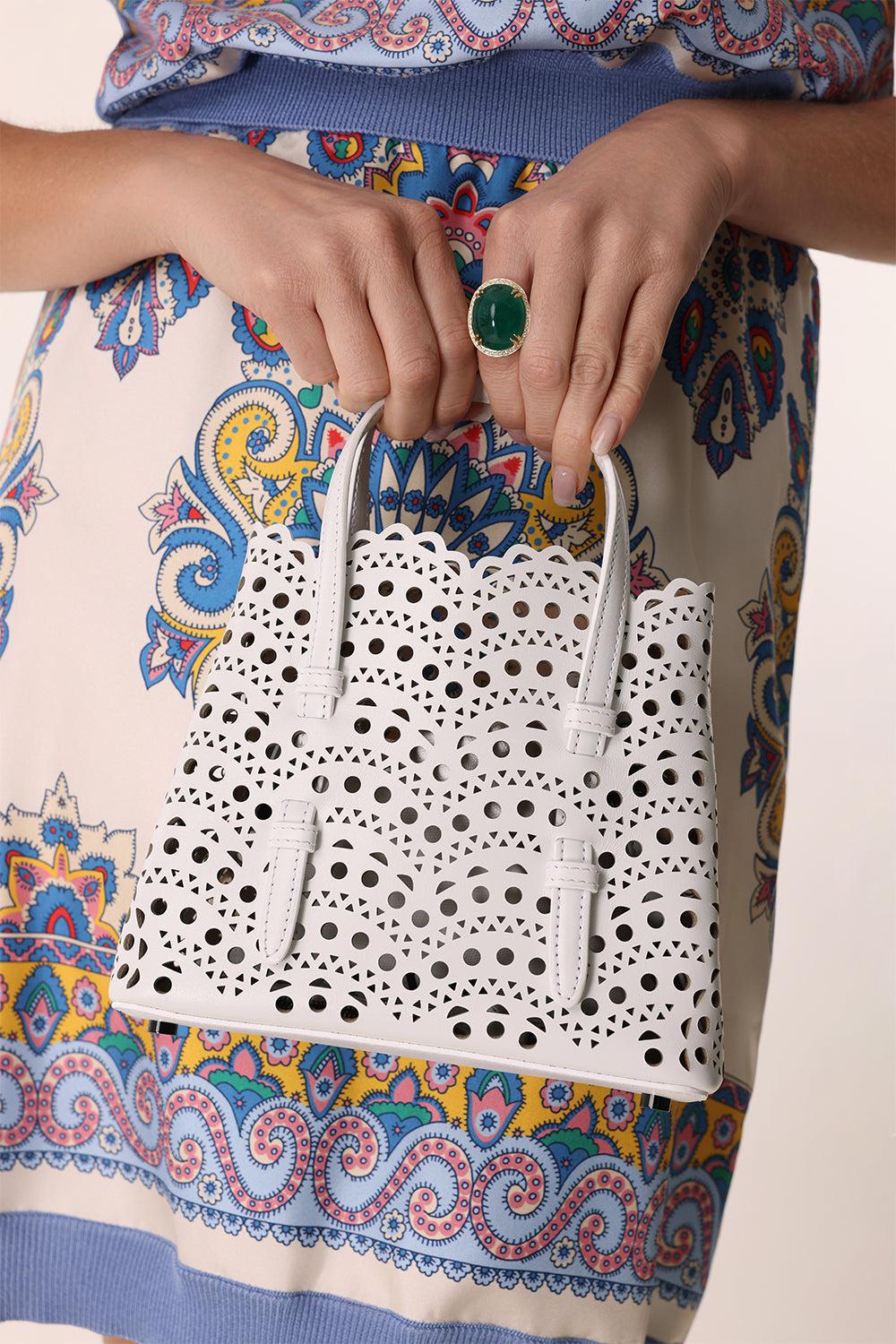 Mina 20 - Optic White-BLNCOPTQ-O/S-HANDBAGSHOULDER-ALAÏA