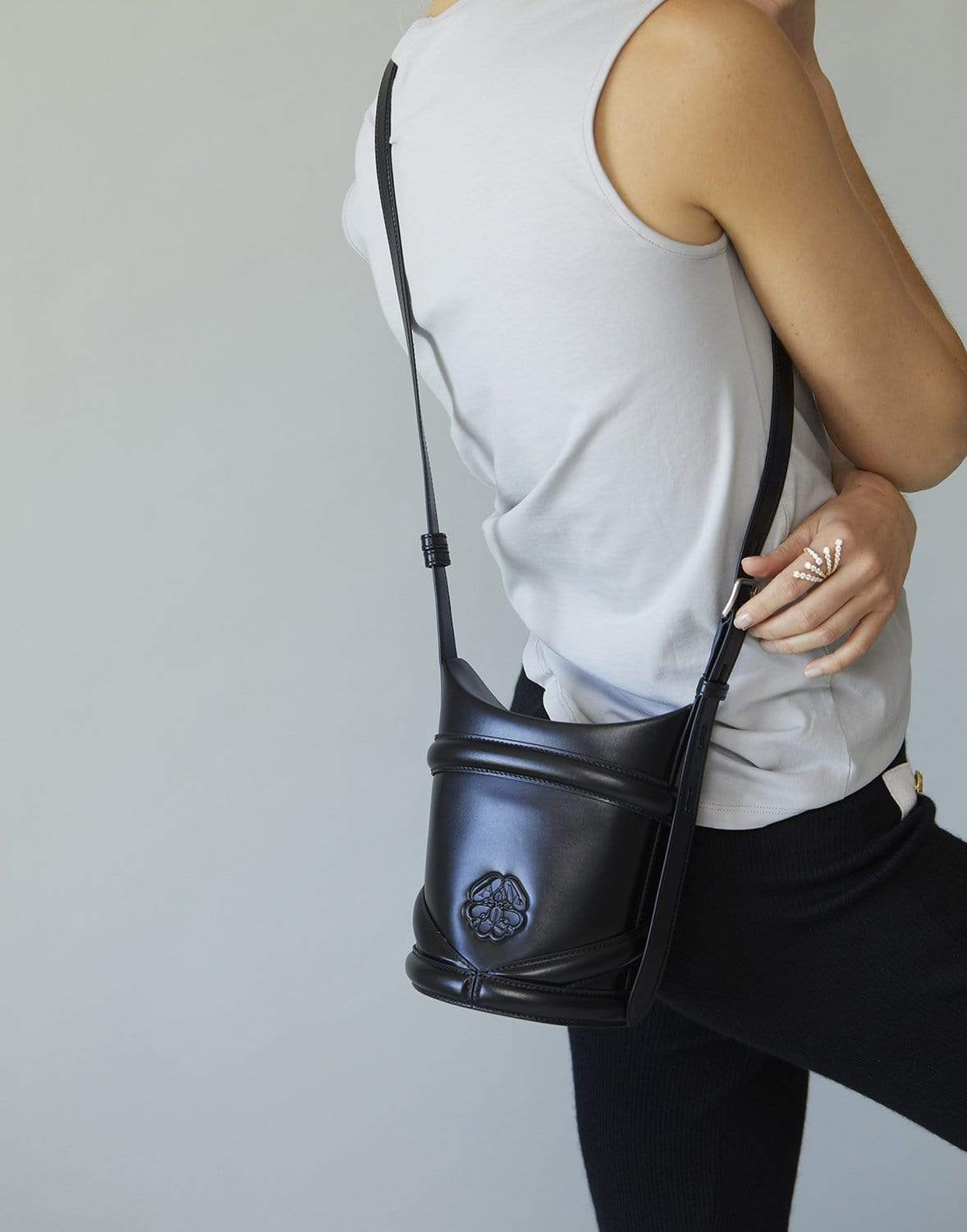 ALEXANDER MCQUEEN-Curve Small Bag-BLACK