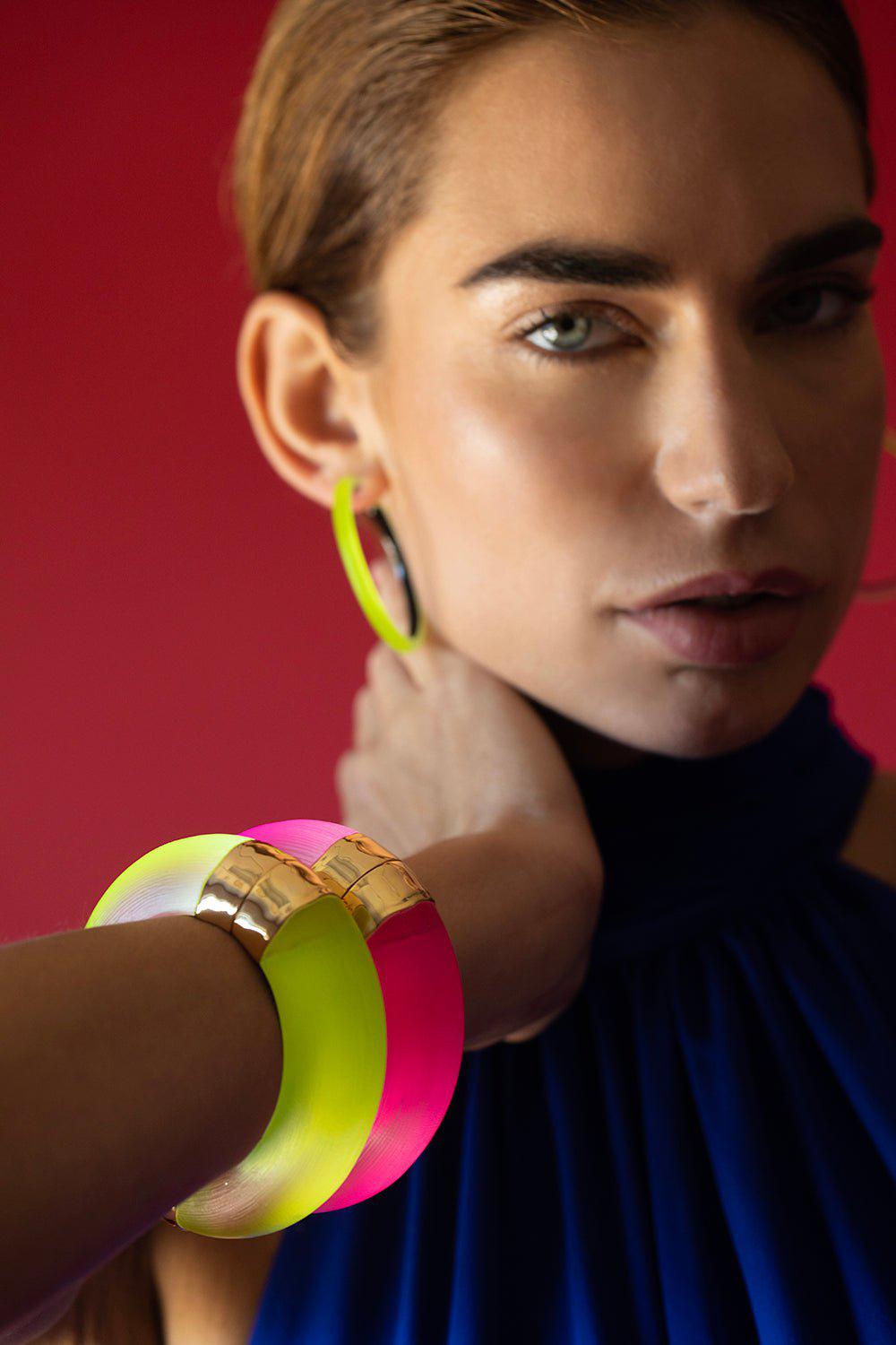 ALEXIS BITTAR-Large Molten Lucite Bracelet - Neon Yellow-NEONYLW