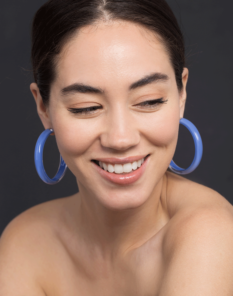 ALISON LOU-Medium Denim LOUcite Jelly Hoops-YELLOW GOLD