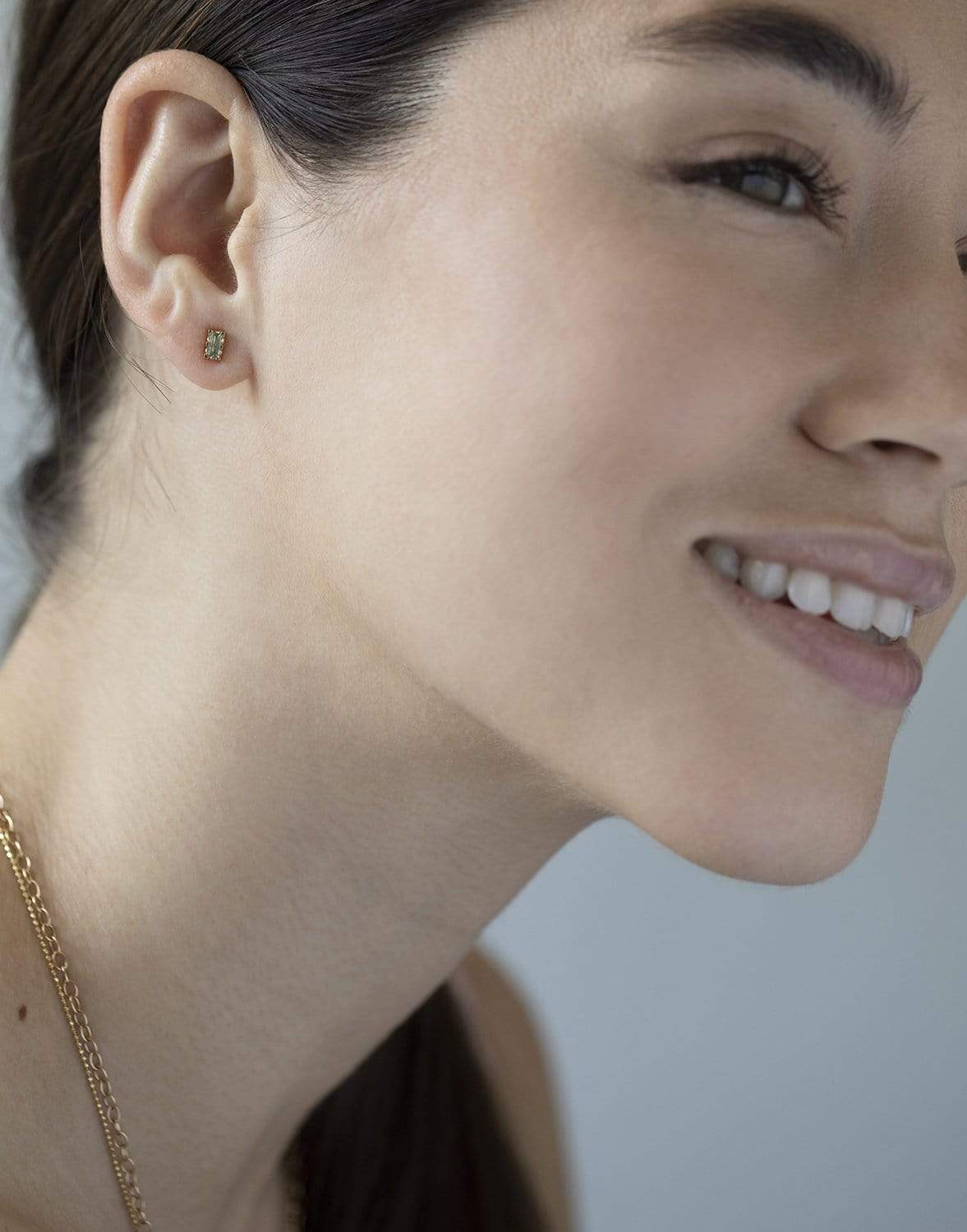 ANDREA FOHRMAN-Green Sapphire Baguette Stud-YELLOW GOLD