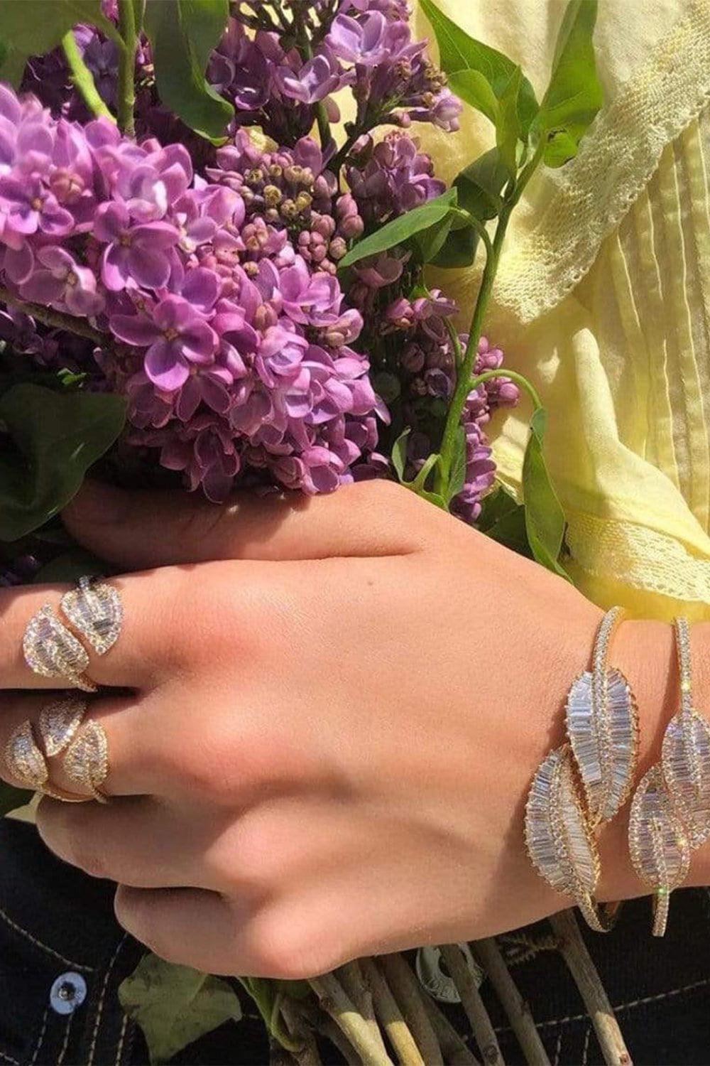 ANITA KO-Medium Diamond Leaf Ring-