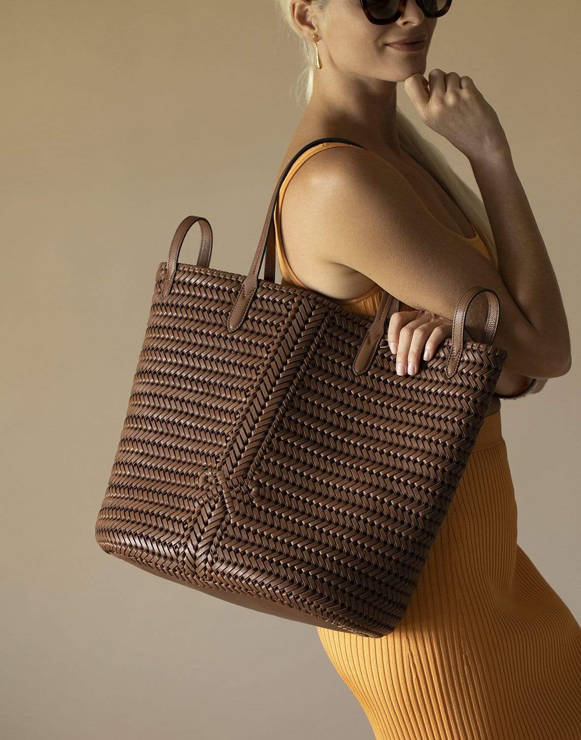 ANYA HINDMARCH-Small Cedar Neeson Two Way Tote-CEDAR