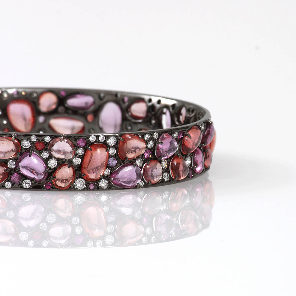 ARUNASHI-Padparascha Sapphire Bangle-BLACK GOLD