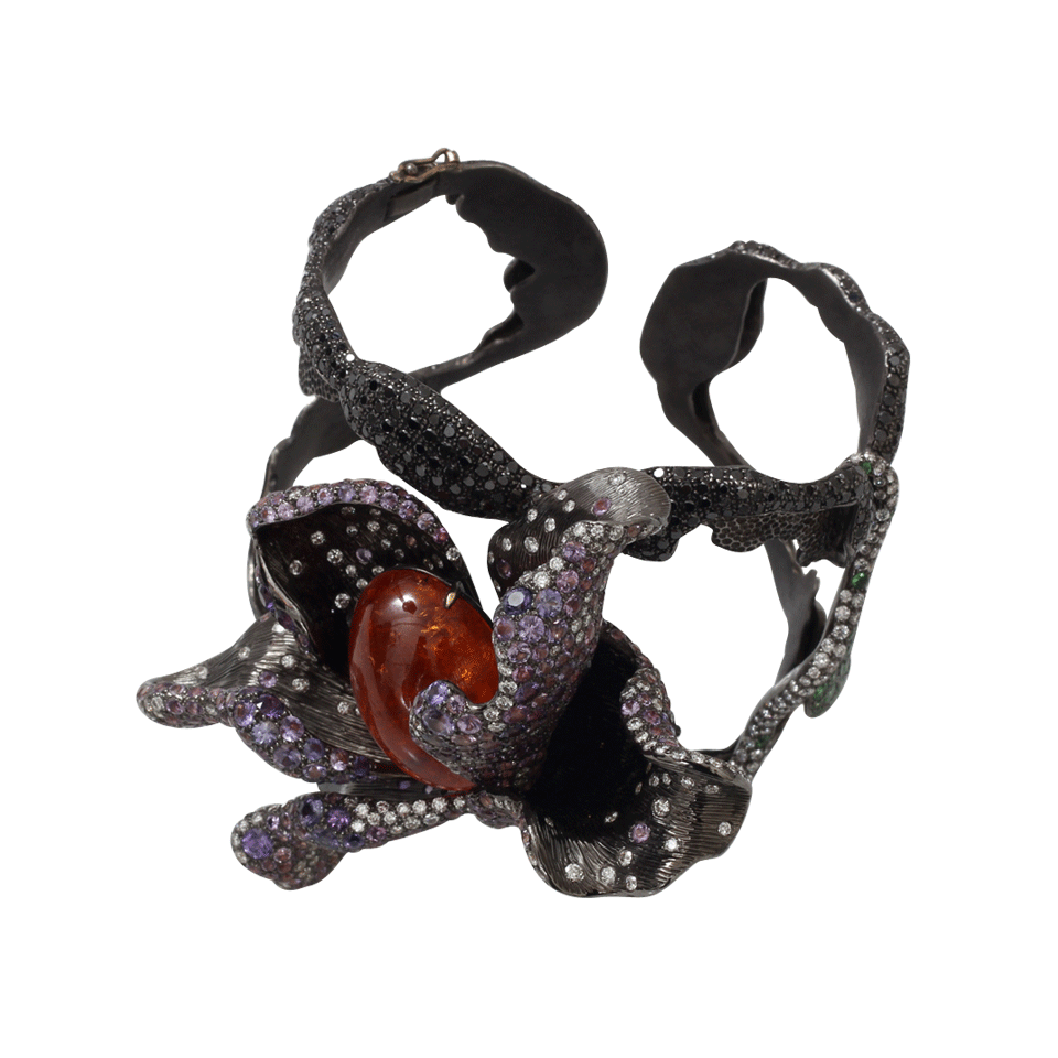 ARUNASHI-Mandarin Garnet Flower Cuff-BLACK GOLD