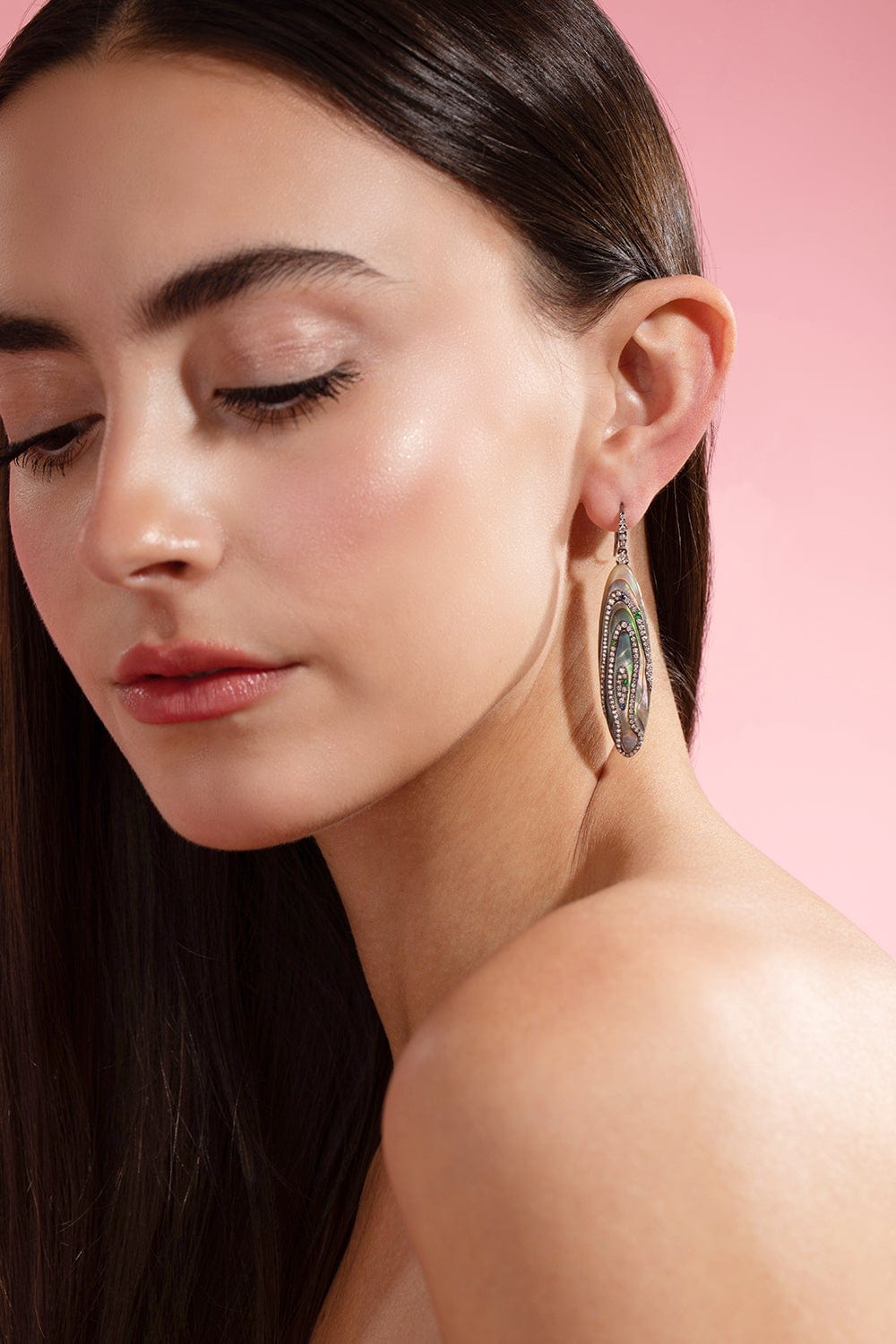ARUNASHI-Abalone Earrings-BLACK GOLD