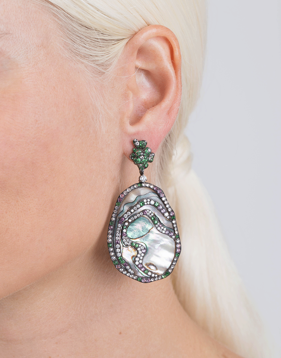 ARUNASHI-Abalone Shell Earrings-BLACK GOLD
