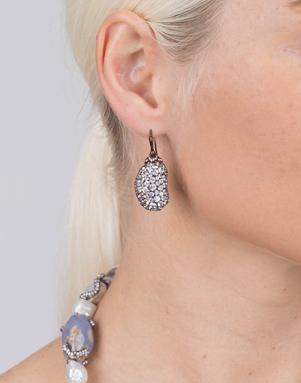 ARUNASHI-Eggplant Earrings-BLACK GOLD