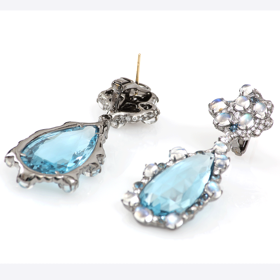 ARUNASHI-Moonstone Earrings-BLACK GOLD