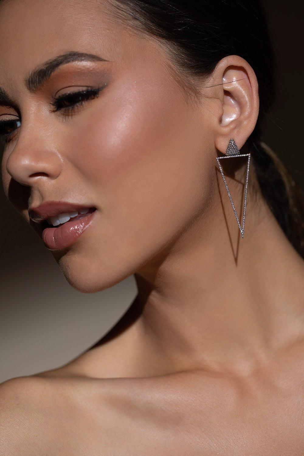 ARUNASHI-Reverse Up Down Earrings-BLACK GOLD