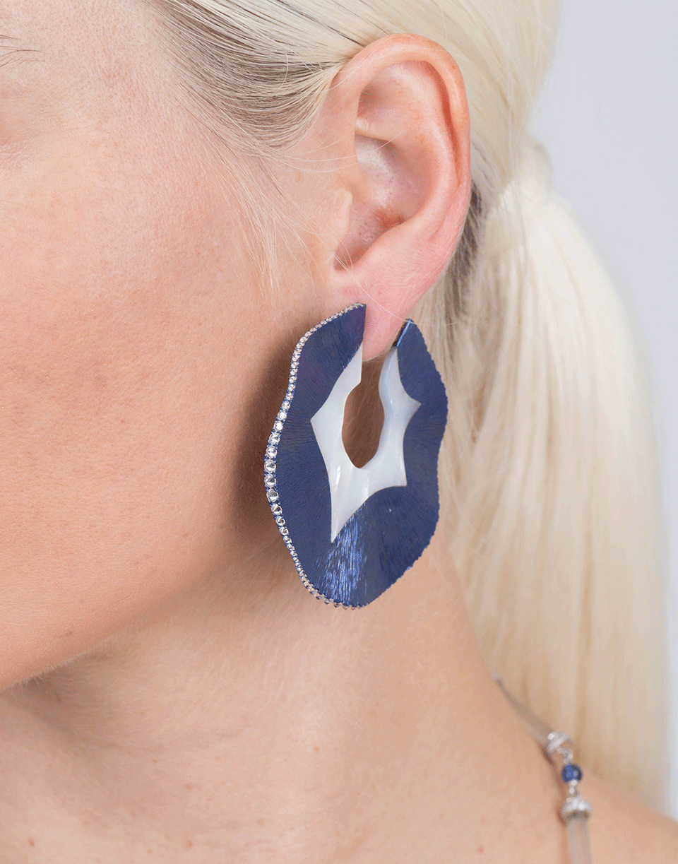 ARUNASHI-Large Swirl Hoop Earrings-TITANIUM