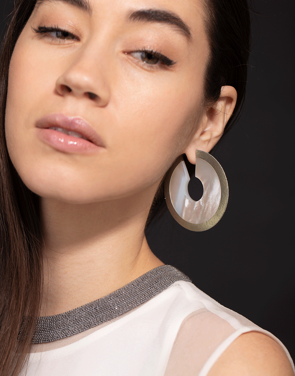 ARUNASHI-Large Mother of Pearl Circular Earrings-WHITE GOLD