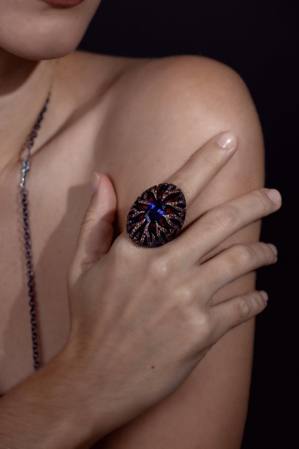 ARUNASHI-Tanzanite Coral Ring-TITANIUM