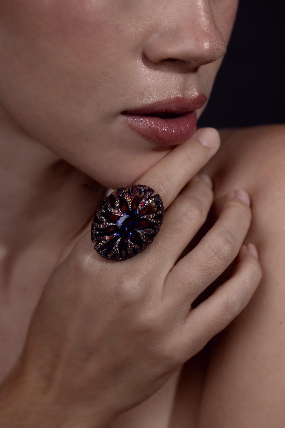 ARUNASHI-Tanzanite Coral Ring-TITANIUM