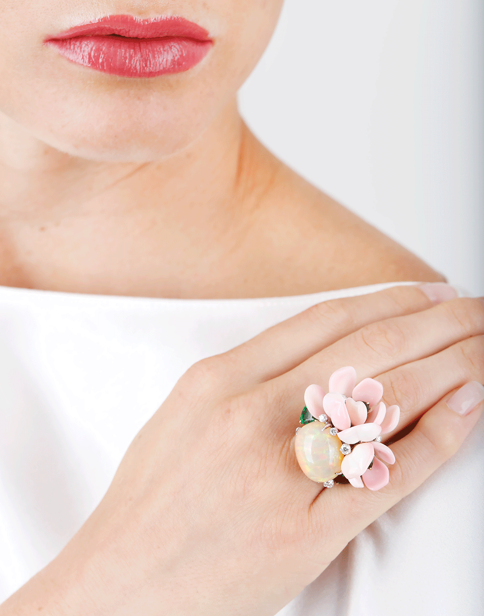 ARUNASHI-Opal And Conch Petal Ring-WHITE GOLD