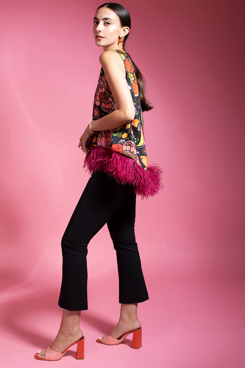 AVENUE MONTAIGNE-Leo Crop Flare Pant - Black-