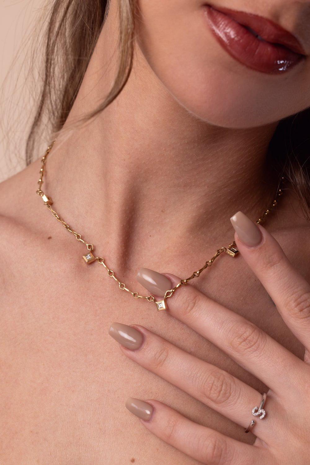 AZLEE-Small Lozenge Link Diamond Chain-