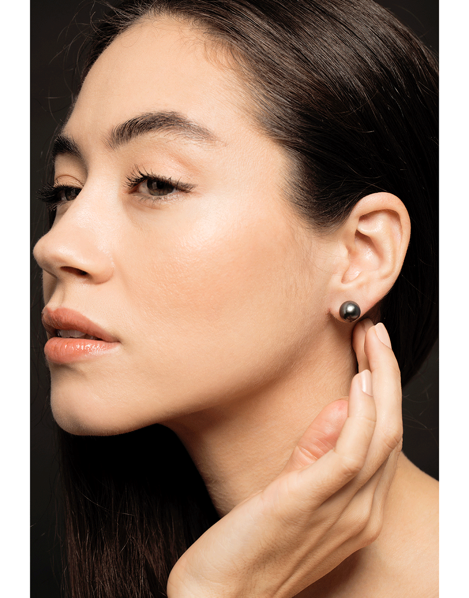BAGGINS-Round Tahitian Pearl Studs-WHITE GOLD