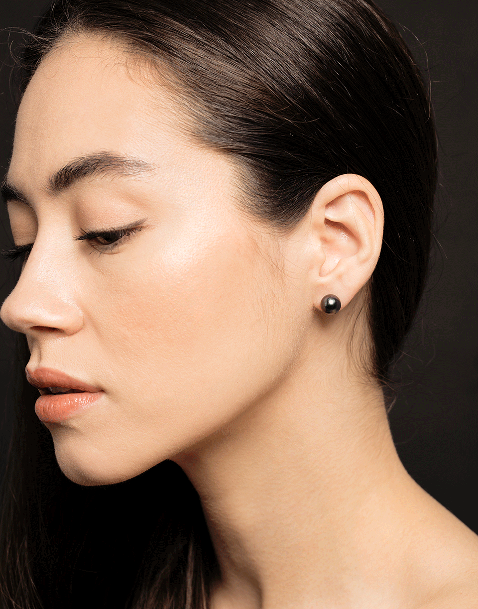 BAGGINS-Round Tahitian Pearl Studs-WHITE GOLD