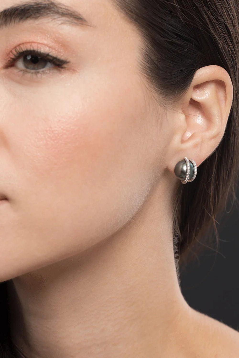 BAGGINS-Tahitian Pearl and Diamond Studs-WHITE GOLD