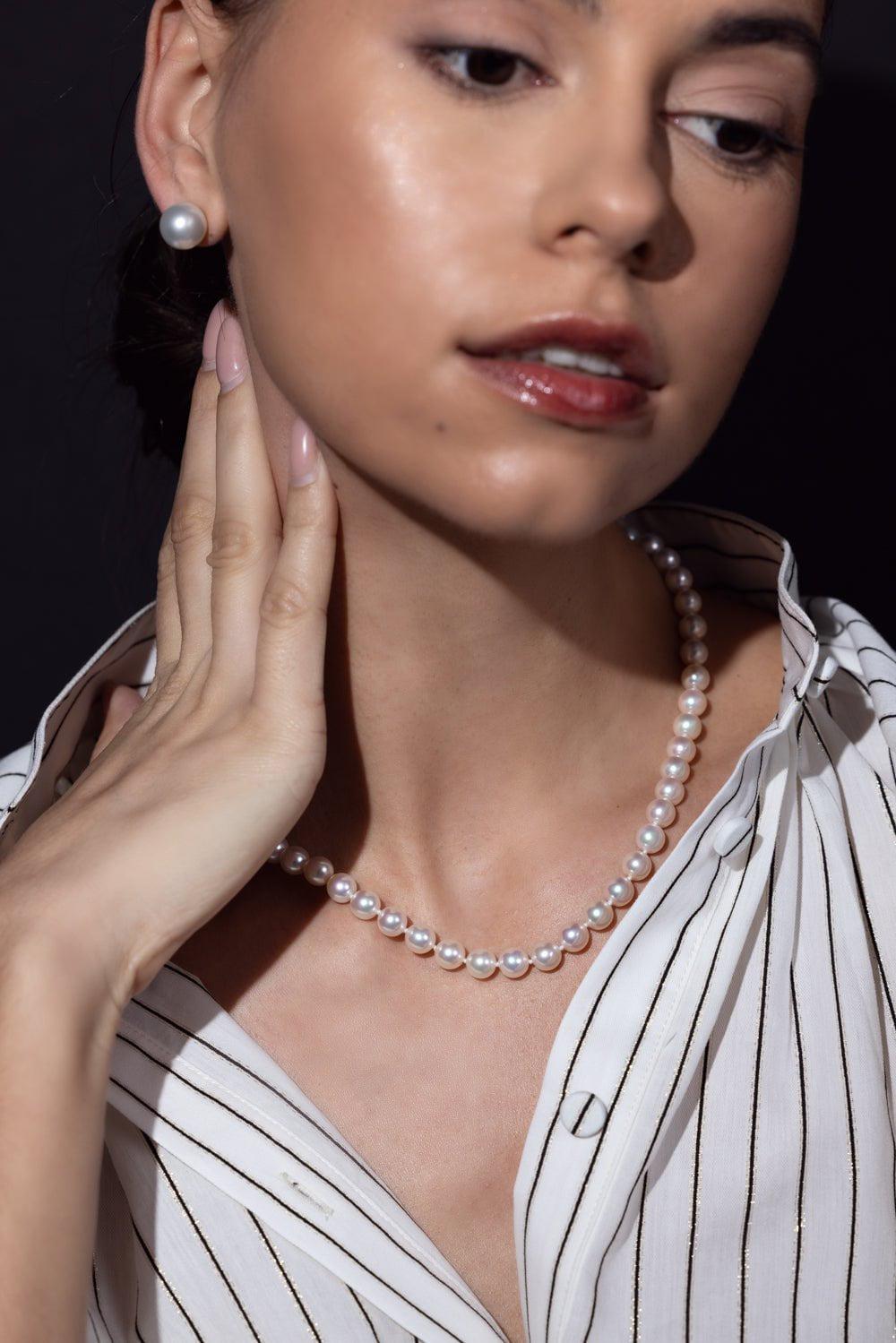 BAGGINS-Classic Akoya Pearl Necklace-YELLOW GOLD