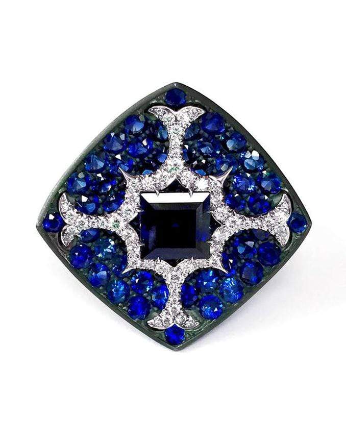 BAYCO-Emerald Cut Sapphire Ring-PLATINUM