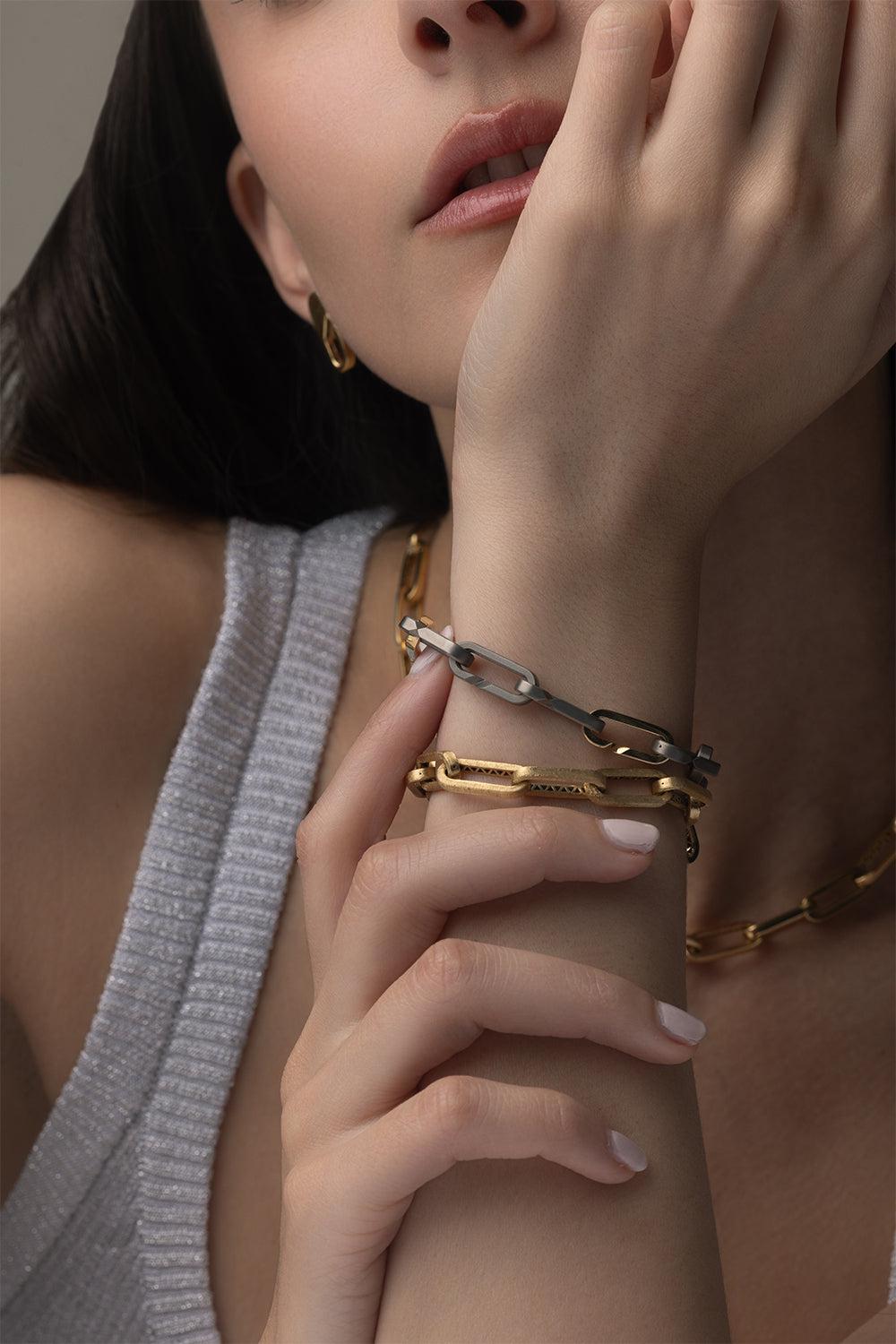Thirteen Paperclip Link Bracelet-TITANIUM-JEWELRYFINE JEWELBRACELET O-BIZZOTTO
