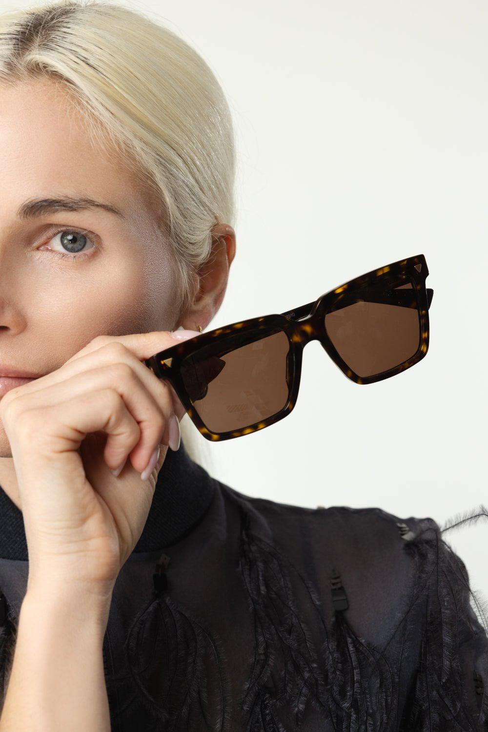 BOTTEGA VENETA-Classic Sunglasses - Tortoise-TORTOIS