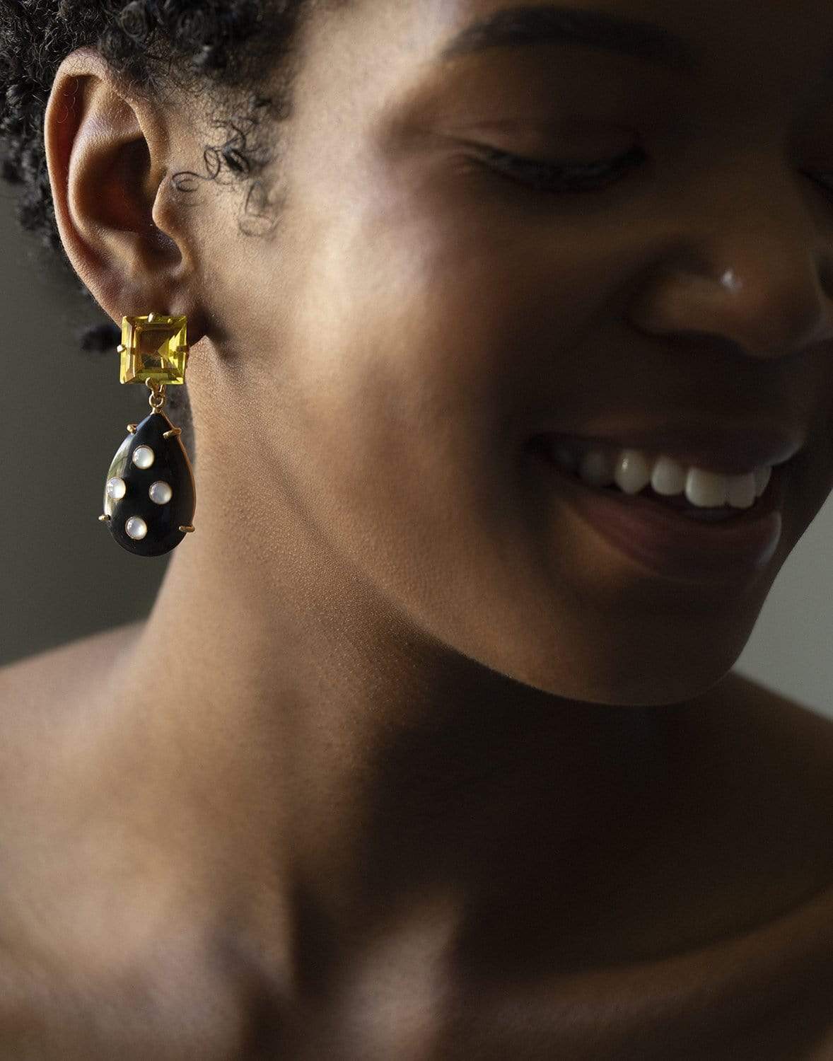 BOUNKIT JEWELRY-2-in-1 Lemon Quartz, Black Horn, and White Pearl Earrings-LEMON