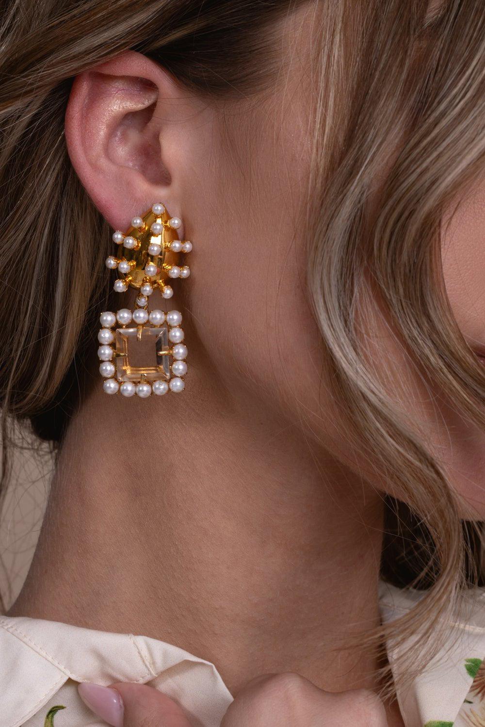 BOUNKIT JEWELRY-Studded Pearl Quartz Earrings-WHITE