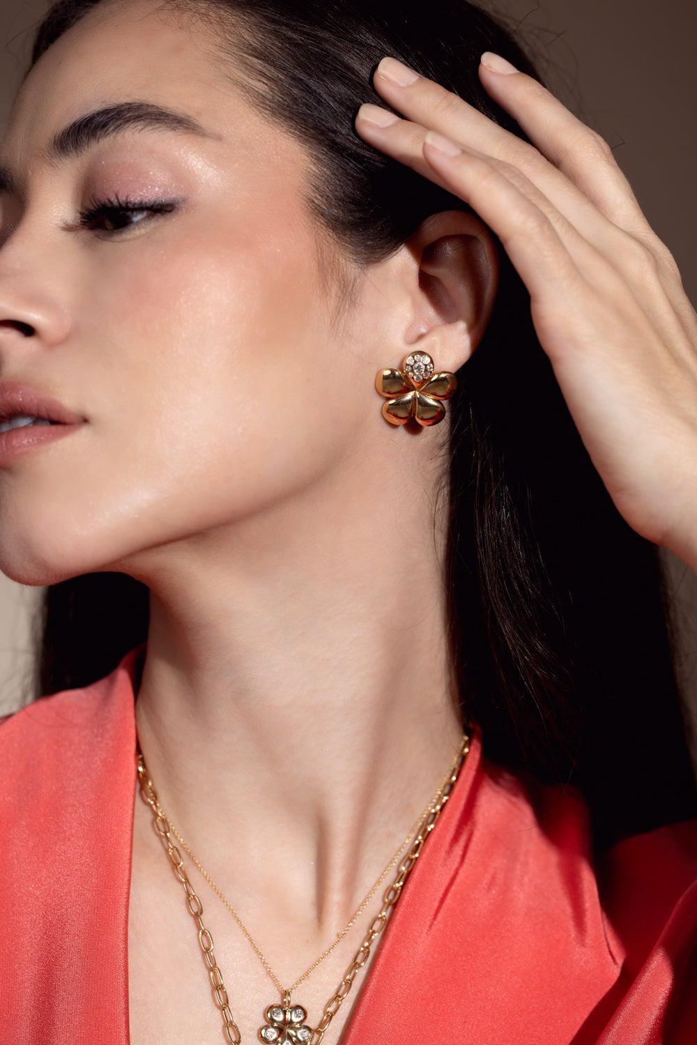 BRENT NEALE-Small Petal Flower Earrings-YELLOW GOLD