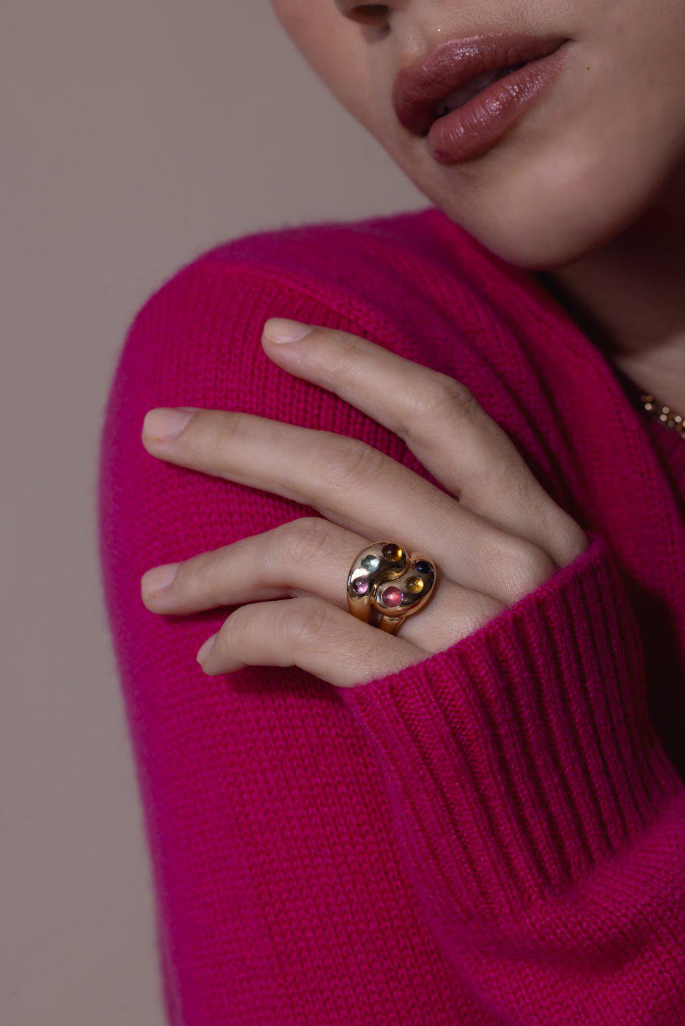BRENT NEALE-6 Rainbow Cabochon Knot Ring-YELLOW GOLD